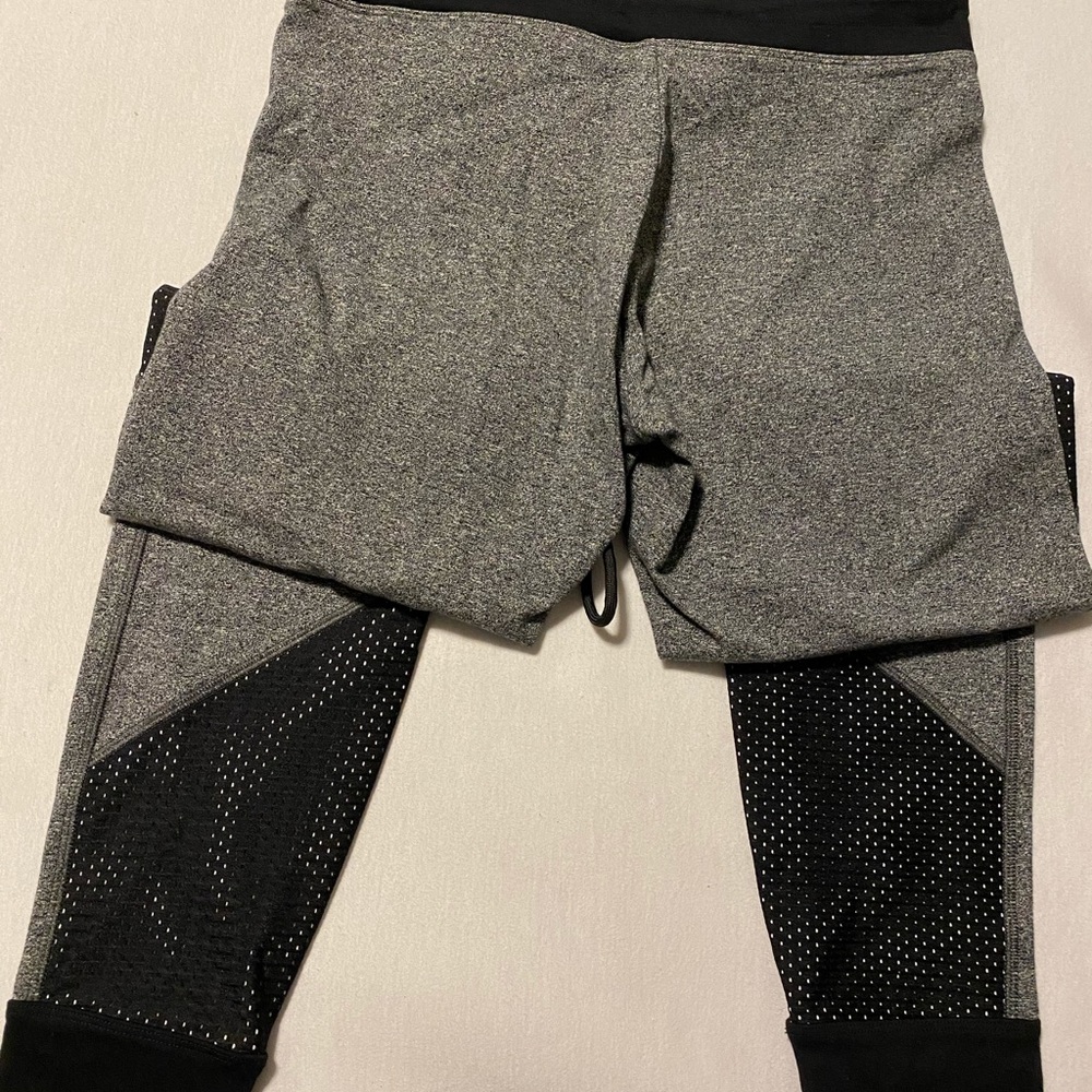 Women’s Pink yoga leggings - Picture 4 of 4